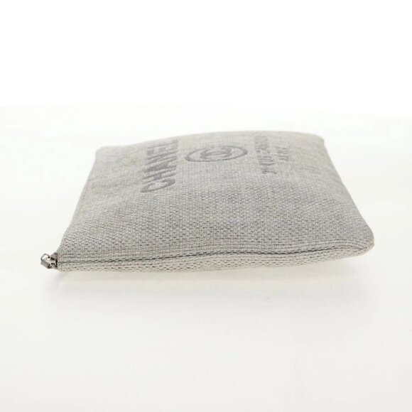 CHANEL Clutch Bag Canvas Gray CC Auth 148530M - Picture 6 of 14